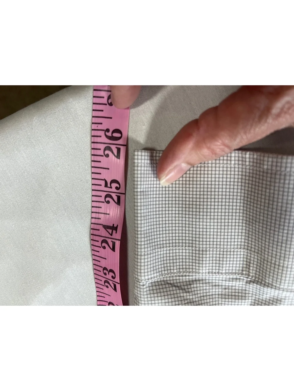 Medium Banana Republic long sleeved button up dress shirt